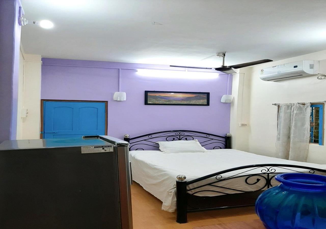 Den-Vennel Guest House Calcutta Extérieur photo