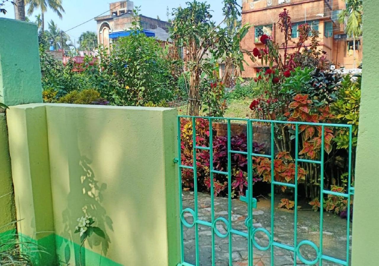 Den-Vennel Guest House Calcutta Extérieur photo