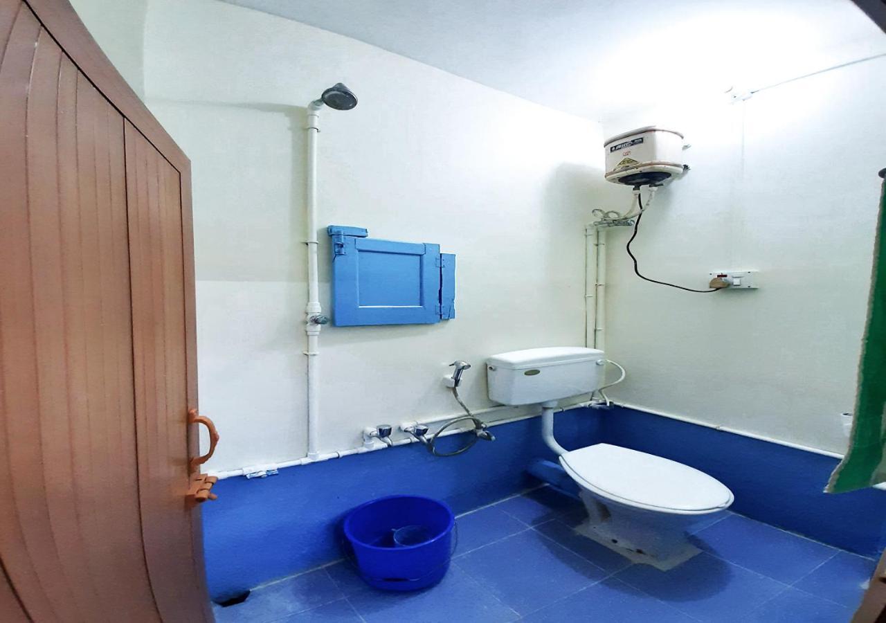 Den-Vennel Guest House Calcutta Extérieur photo