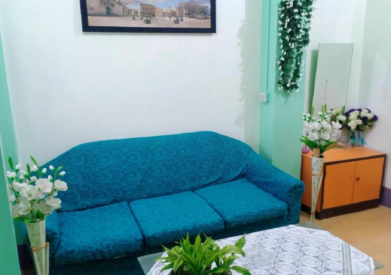 Den-Vennel Guest House Calcutta Extérieur photo