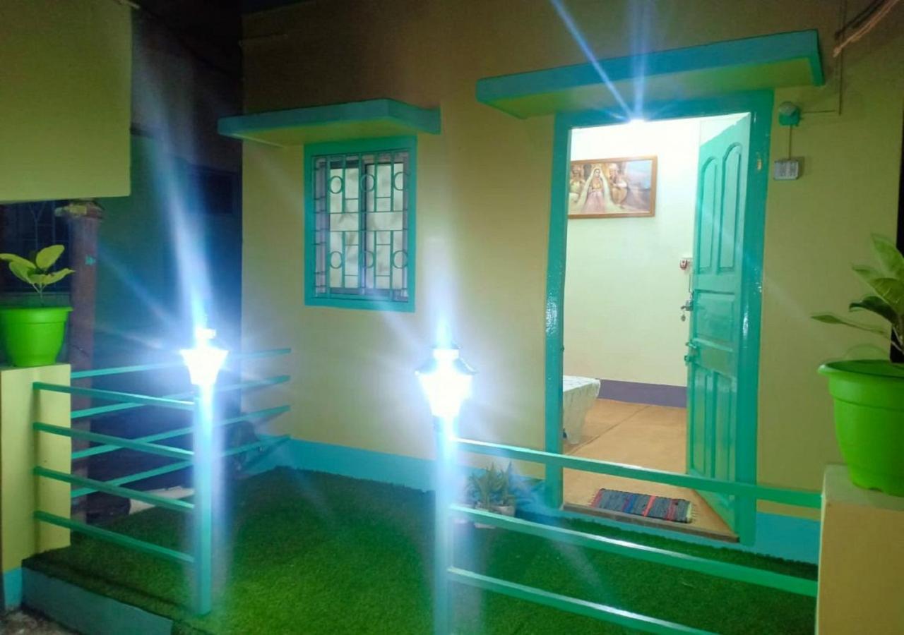 Den-Vennel Guest House Calcutta Extérieur photo
